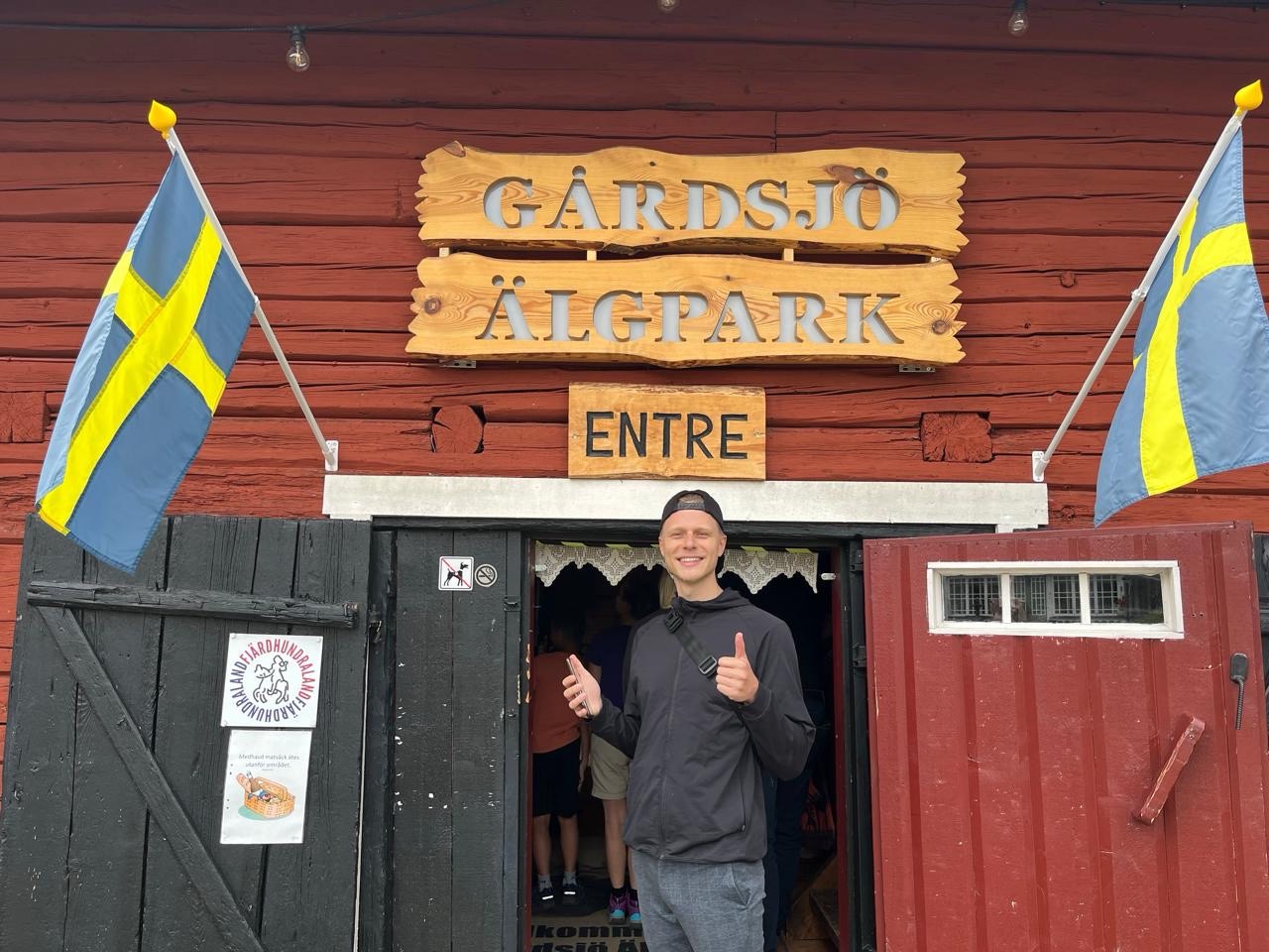 Gårdsjö Älgpark Eingang - erstes Mal Elche in Schweden sehen