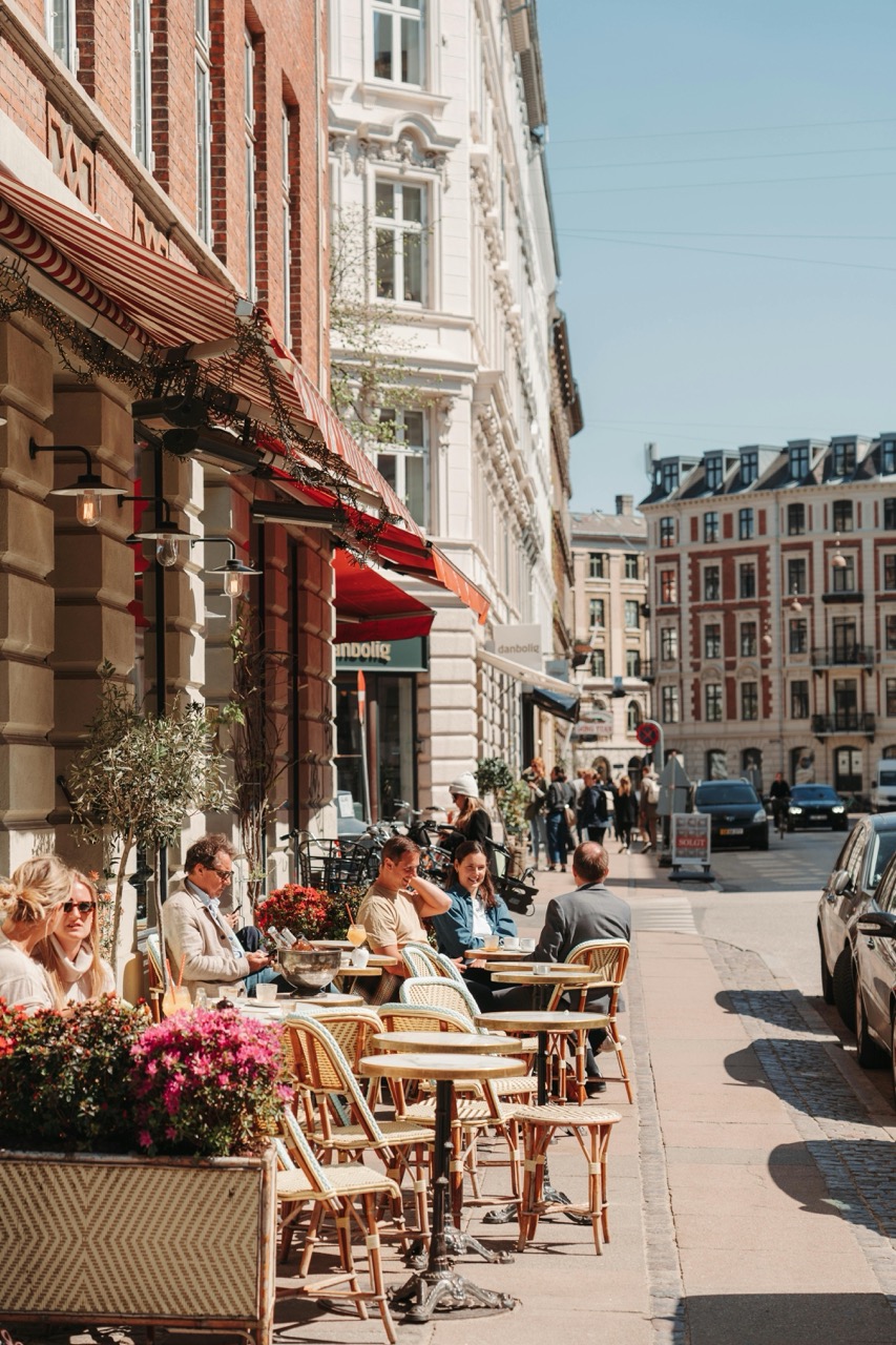 Kopenhagen Einkaufsstraße Strøget - längste Fußgängerzone Europas mit Geschäften und Cafés