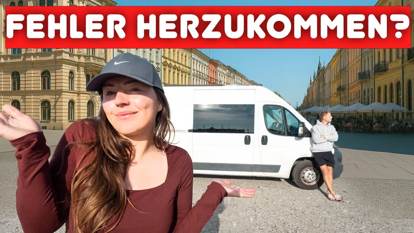 Lara vor Wohnmobil auf der Piotrkowska-Straße in Łódź Polen