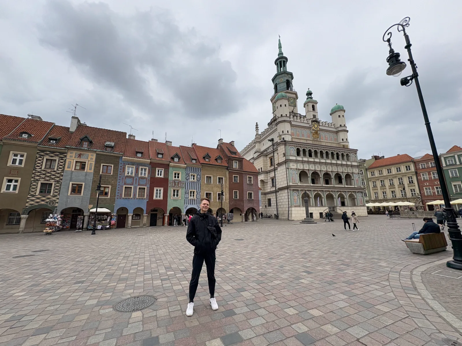 Marktplatz Stary Rynek und Renaissance-Rathaus
