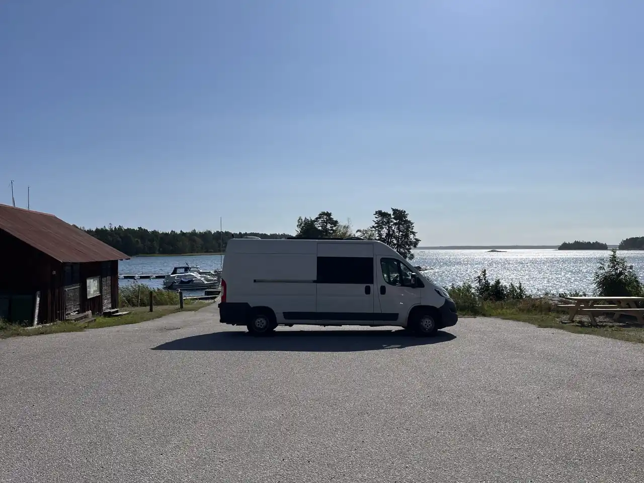 Kostenloser Wohnmobil-Stellplatz in Schweden mit Seeblick und Natur