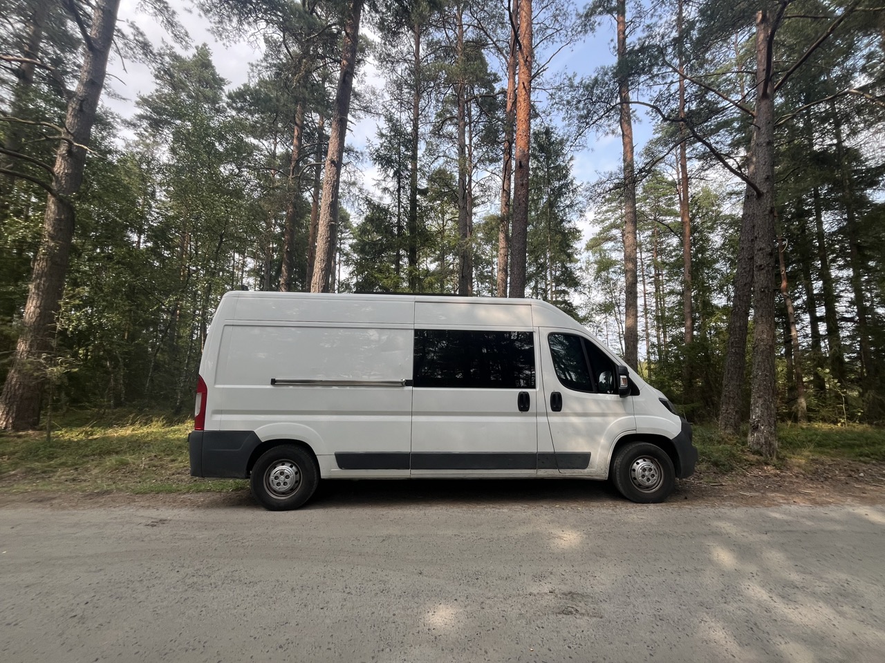 Wohnmobil freistehen in Schweden - idyllischer Platz am Waldrand