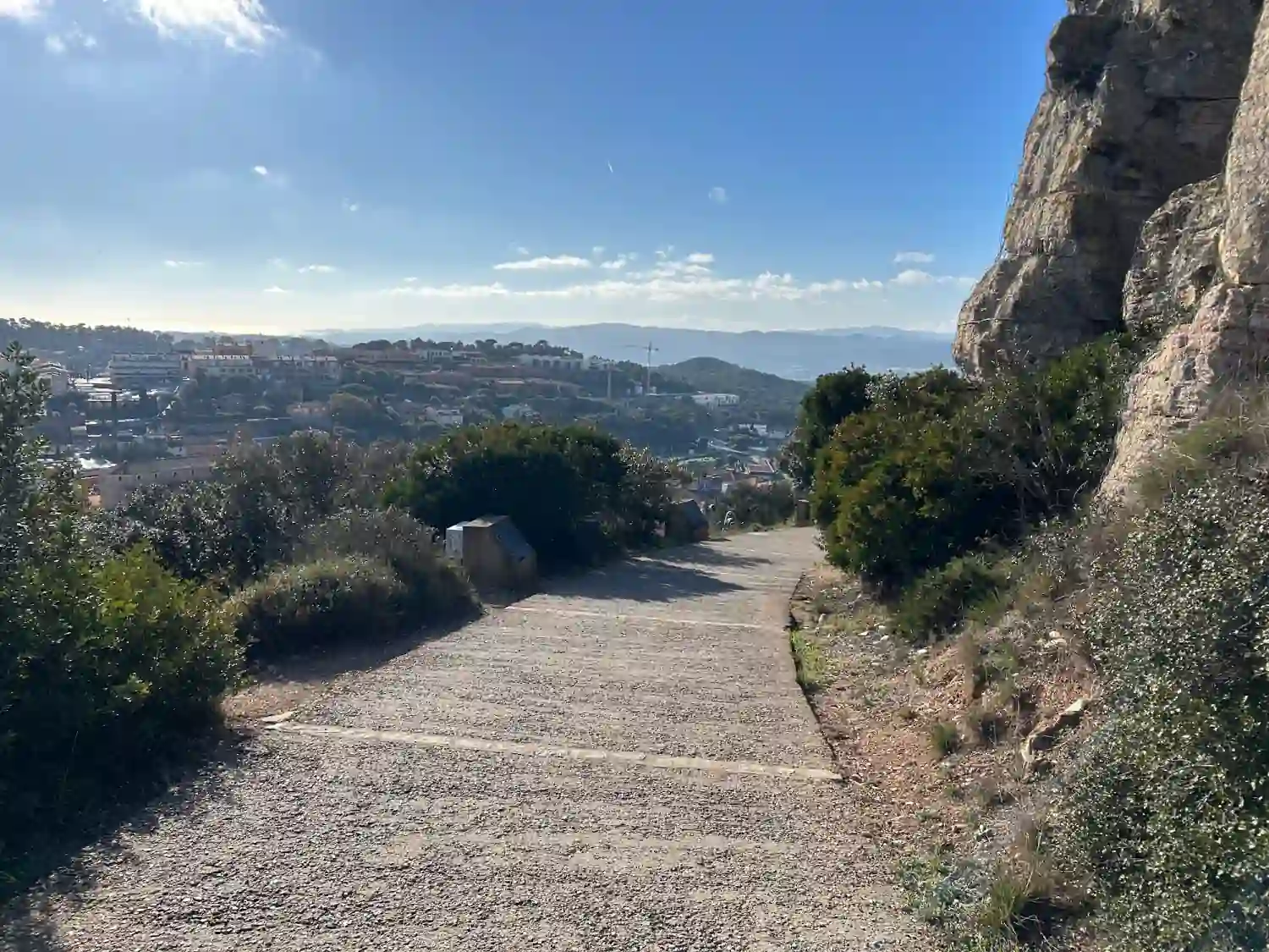 Aussicht über die Costa Brava vom Aufstieg zum Castell de Begur