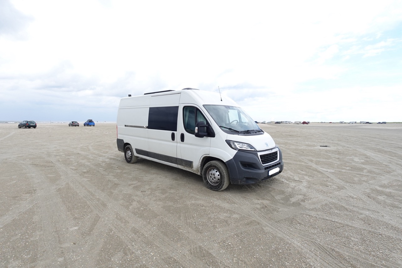 Wohnmobil direkt auf dem Vejers Autostrand