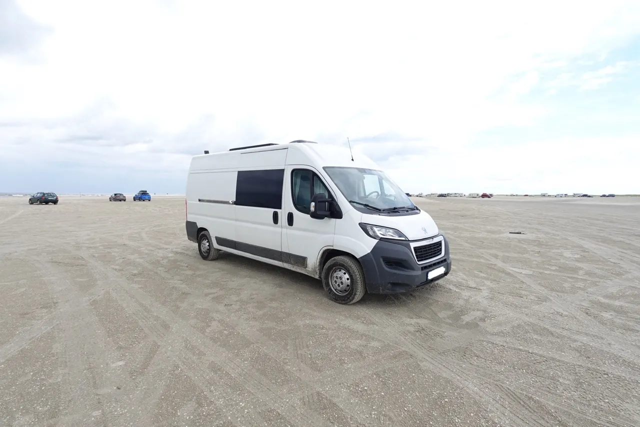 Wohnmobil direkt auf dem Vejers Autostrand